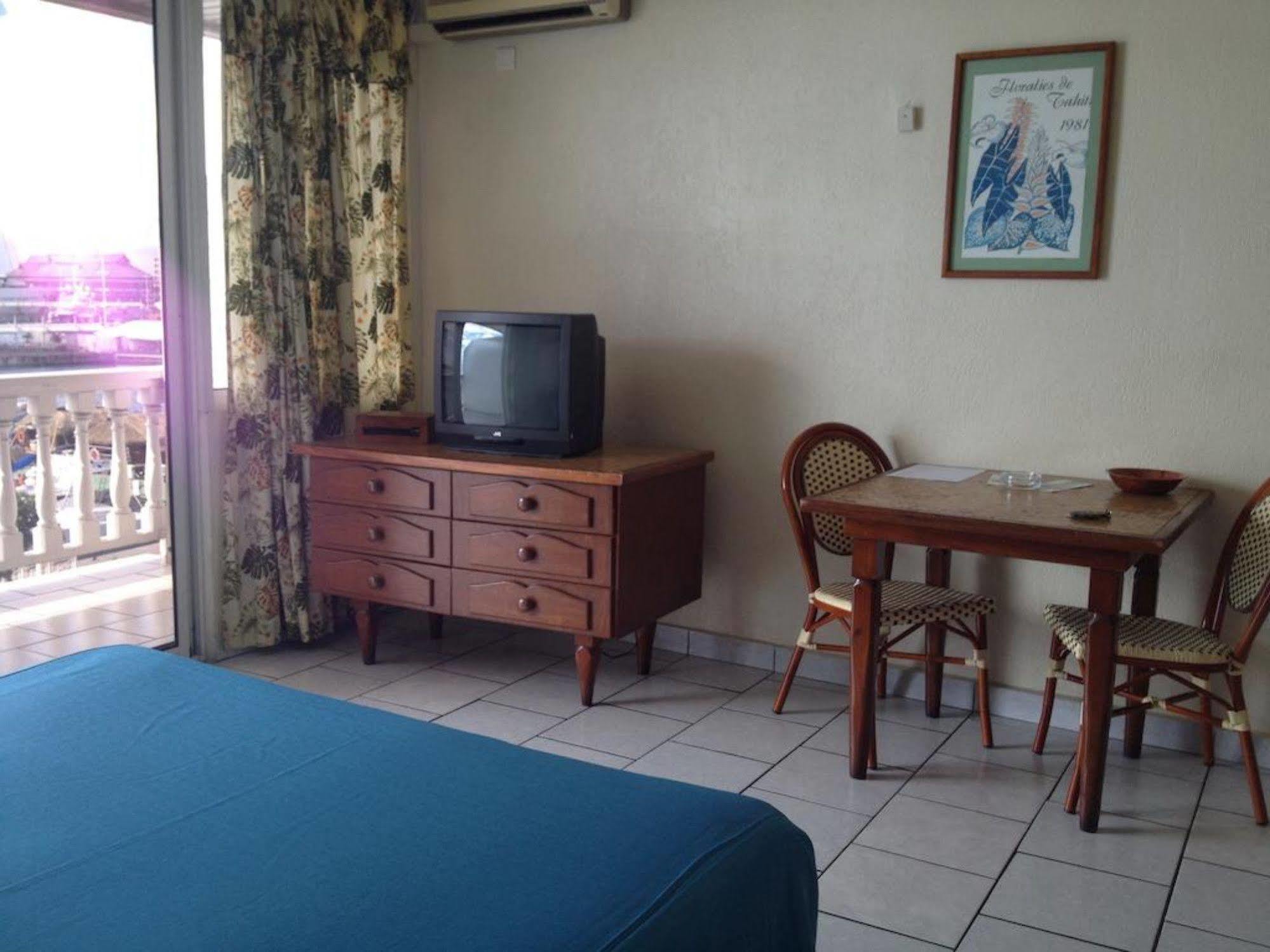 Hotel Tiare Tahiti Папеете Екстериор снимка